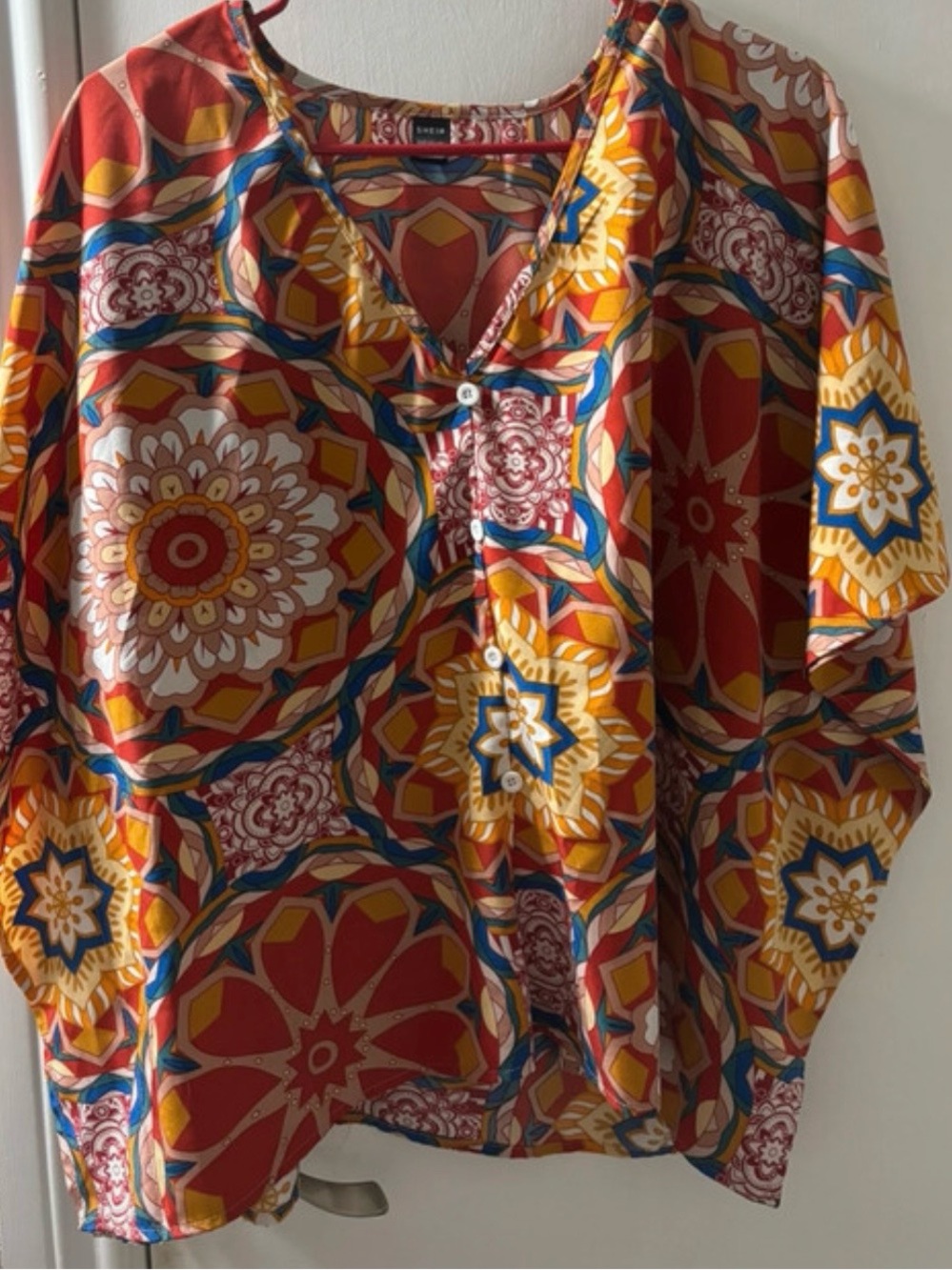 SHEIN Multicolor Medallion Print V-Neck Blouse